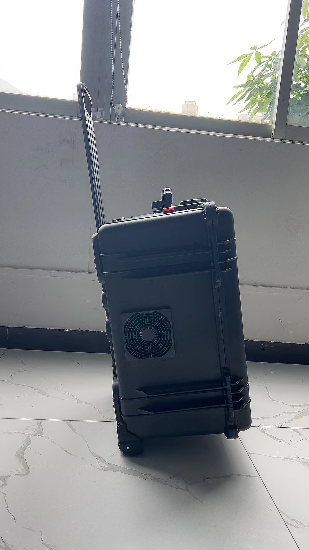 汶川手拉箱型移动通信干扰器